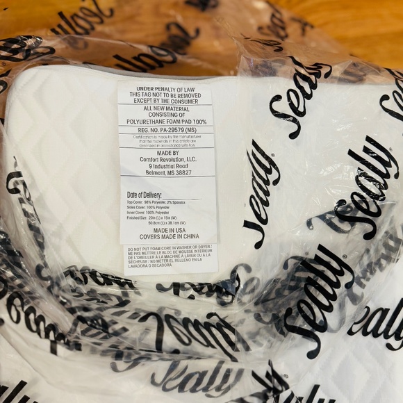 Sealy Neck contour pillow like new condition - Picture 4 of 4